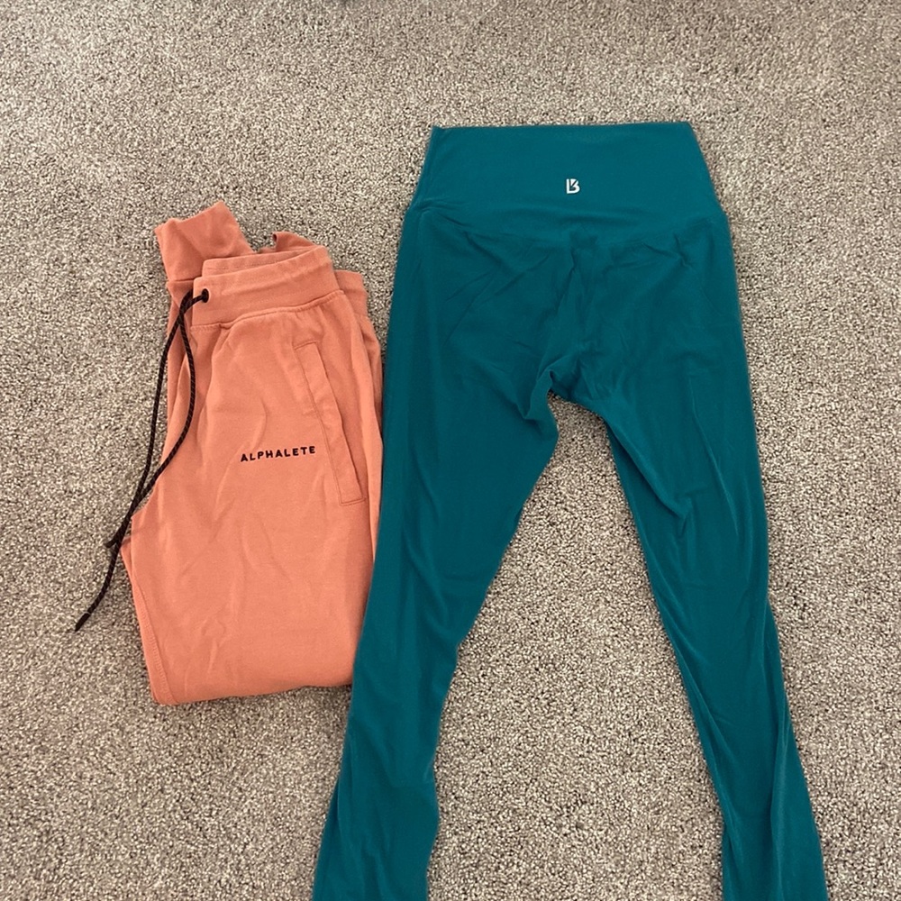 Alphalete Joggers and Buff Bunny Leggings